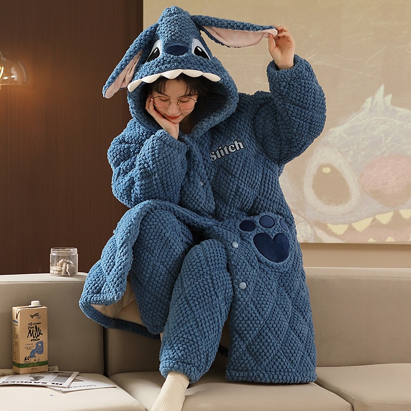 三層綿入り寝衣女冬サンゴパイル厚手ベルベットフランネル長型パジャマ女秋冬ホームウェア