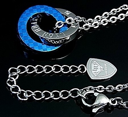 LION HEART/ステンレスアクセライオンハートメンズ 2連リングトップ ステンレスネックレス ブルー送料無料04N135SMBL(国内正規品) LION HEART/ステンレスアクセライオンハートメンズ 2連リングトップ ステンレスネックレス ブルー送料無料04N135SMBL(国内正規品)