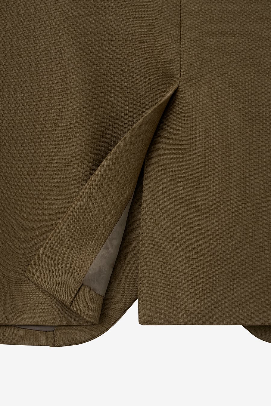 【INSILENCE】 CURVED LINE WOOL BLAZER : MOCHA
