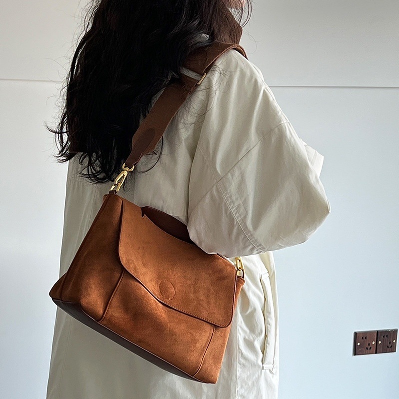 アウター コート キルティングコート ミディアム丈 長袖 ハイネック 前開き ボタン 中綿 かわいい 大人可愛い きれいめ シンプル 上品 ラフ おしゃれ かっこいい カジュアル レトロ ラフ ルーズ アウター コート キルティングコート ミディアム丈 長袖 ハイネック 前開き ボタン 中綿 かわいい 大人可愛い きれいめ シンプル 上品 ラフ おしゃれ かっこいい カジュアル レトロ ラフ ルーズ