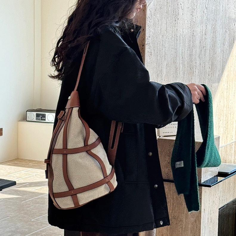 アウター コート キルティングコート ミディアム丈 長袖 ハイネック 前開き ボタン 中綿 かわいい 大人可愛い きれいめ シンプル 上品 ラフ おしゃれ かっこいい カジュアル レトロ ラフ ルーズ アウター コート キルティングコート ミディアム丈 長袖 ハイネック 前開き ボタン 中綿 かわいい 大人可愛い きれいめ シンプル 上品 ラフ おしゃれ かっこいい カジュアル レトロ ラフ ルーズ