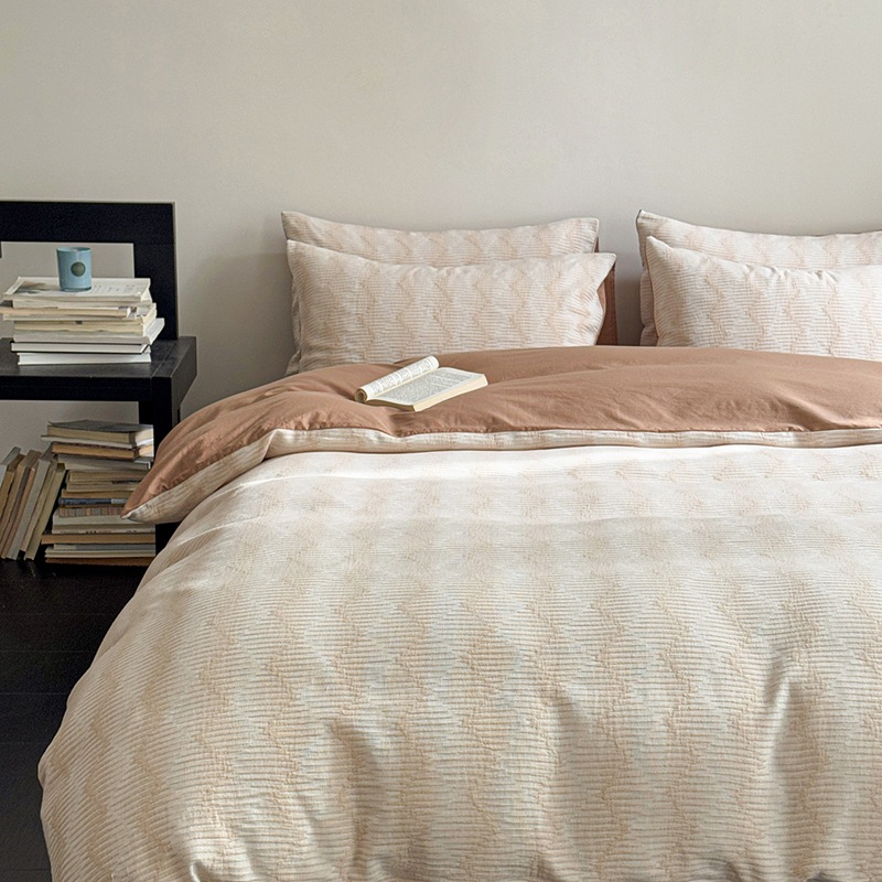 軽い豪華な二重層糸オール・コットン・ジャック・ベッド4ピースセットピュアコットンキルトカバーベッドシート3ピースセットハイエンド寝具 軽い豪華な二重層糸オール・コットン・ジャック・ベッド4ピースセットピュアコットンキルトカバーベッドシート3ピースセットハイエンド寝具