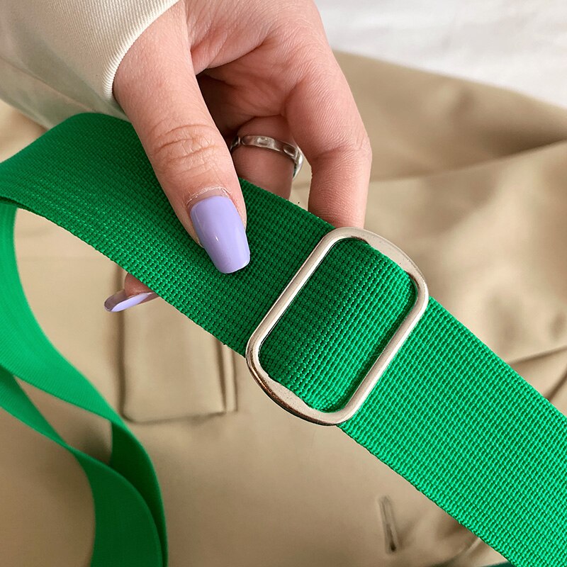女性のためのトレンディなショルダーバッグ,高級デザイナーハンドバッグ,編みこみのストラップ,カジュア 女性のためのトレンディなショルダーバッグ,高級デザイナーハンドバッグ,編みこみのストラップ,カジュア