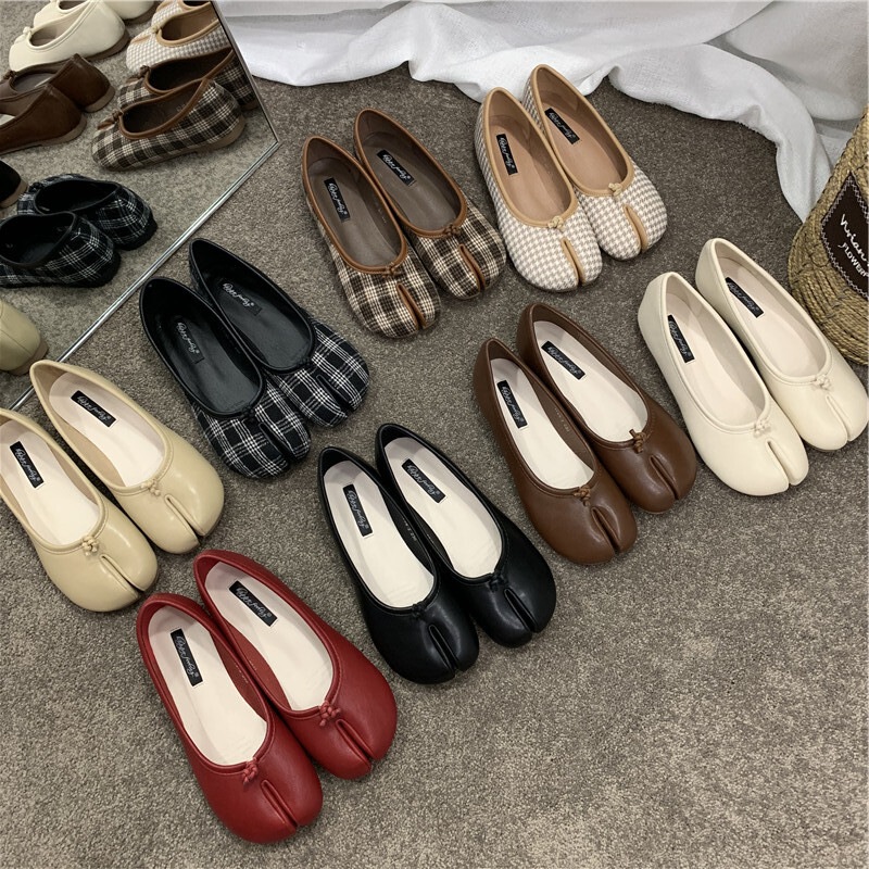 パンプス 足袋 レディース 1.5cm ぺたんこ フラットシューズ ラウンドトゥ 柔らかい 大人可愛い シンプル カジュアル お洒落 デイリー レトロ チェック 無地 白 黒 茶色 ベージュ 千鳥格子