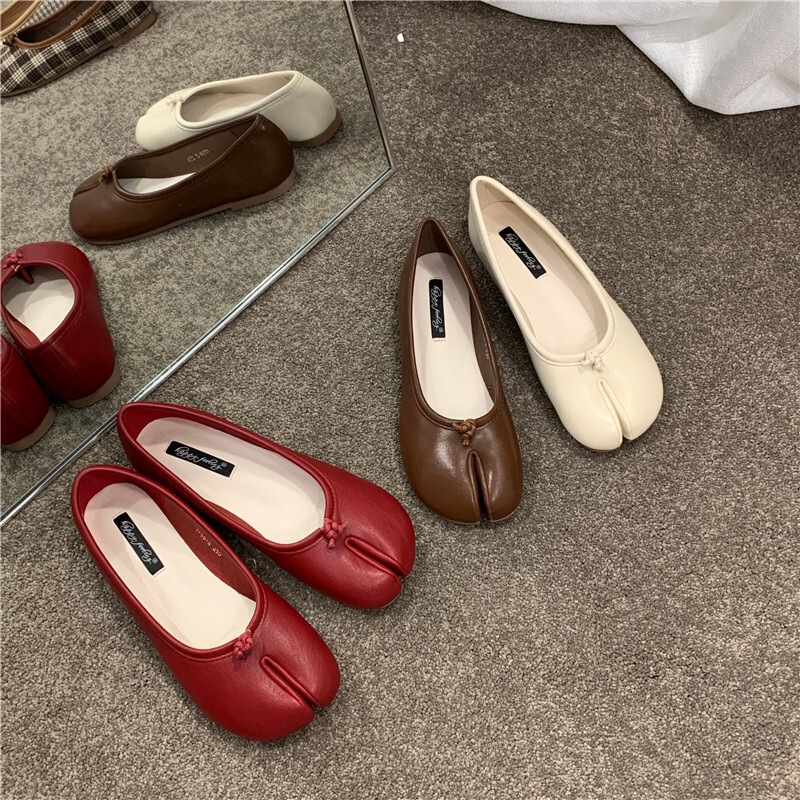 パンプス 足袋 レディース 1.5cm ぺたんこ フラットシューズ ラウンドトゥ 柔らかい 大人可愛い シンプル カジュアル お洒落 デイリー レトロ チェック 無地 白 黒 茶色 ベージュ 千鳥格子