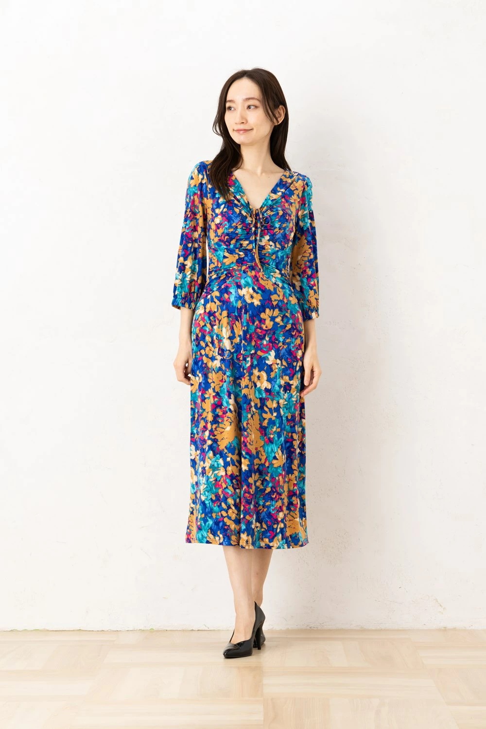 エジェリワンピース EGERIEワンピース T1 T2 T3サイズ 七分袖 ロング丈ワンピース 無地 Vネック ジャージー素材 インポートワンピース ブルー エジェリワンピース EGERIEワンピース T1 T2 T3サイズ 七分袖 ロング丈ワンピース 無地 Vネック ジャージー素材 インポートワンピース ブルー