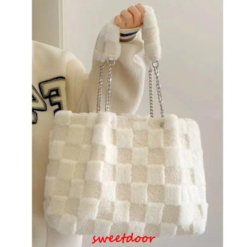 ファーバッグ 秋冬 もこもこバッグ レディース フェークファートートバッグ ハンドバッグ 冬もこもこ ふわふわ 大容量 ボア 可愛い ファッション ファーバッグ 秋冬 もこもこバッグ レディース フェークファートートバッグ ハンドバッグ 冬もこもこ ふわふわ 大容量 ボア 可愛い ファッション