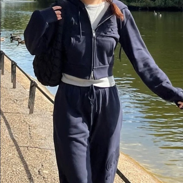 Qoo10] GLOWNY JORDAN CROP ZIP-UP H