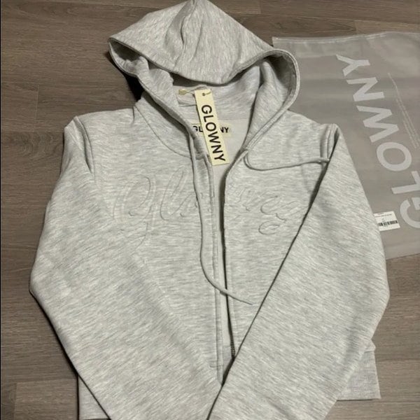 Qoo10] GLOWNY JORDAN CROP ZIP-UP H