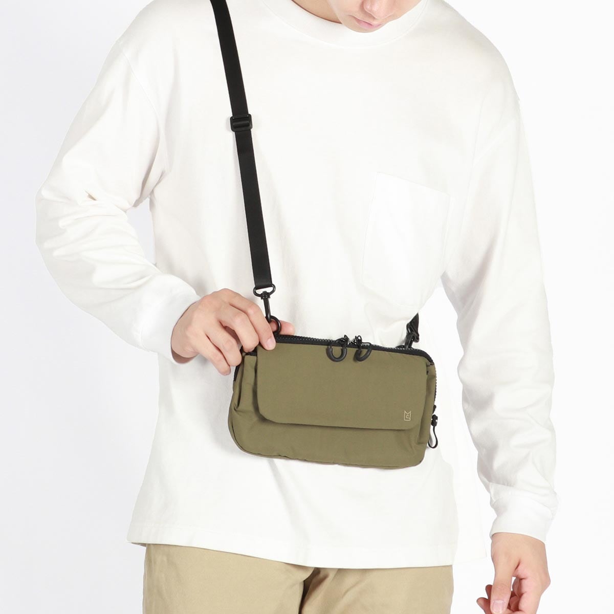 ショルダーバッグ レディース メンズ TROT 大人 上品 軽量 小さめロゴ 防水 耐水 耐久 マルチショルダーバッグ MLS878