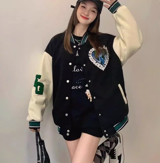 レディース ジャケット アウター 上着 羽織 前開き 長袖 襟なし ワイド 刺繍 バイカラー 配色 かわいい 大人可愛い カジュアル おしゃれ こなれ感 ラフ ボーイッシュ ガーリー ルーズ 個性的 レディース ジャケット アウター 上着 羽織 前開き 長袖 襟なし ワイド 刺繍 バイカラー 配色 かわいい 大人可愛い カジュアル おしゃれ こなれ感 ラフ ボーイッシュ ガーリー ルーズ 個性的