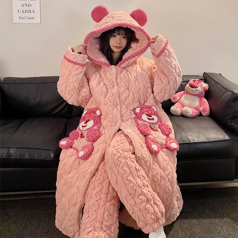 パジャマ女性の冬の三層に綿を挟んでサンゴのベルベットを厚くして保温してかわいいロングタイプの寝衣秋冬天家服