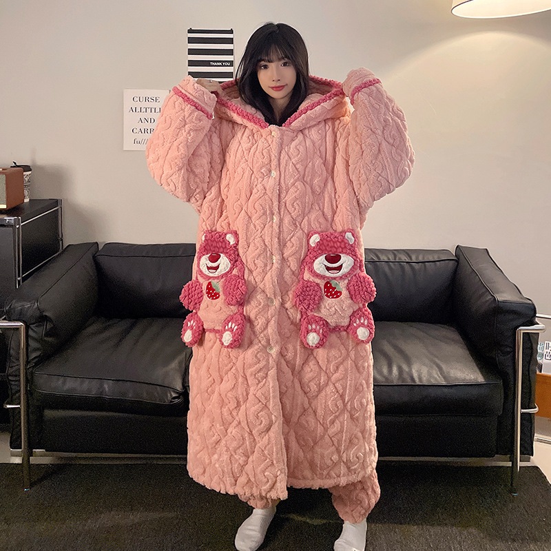 パジャマ女性の冬の三層に綿を挟んでサンゴのベルベットを厚くして保温してかわいいロングタイプの寝衣秋冬天家服