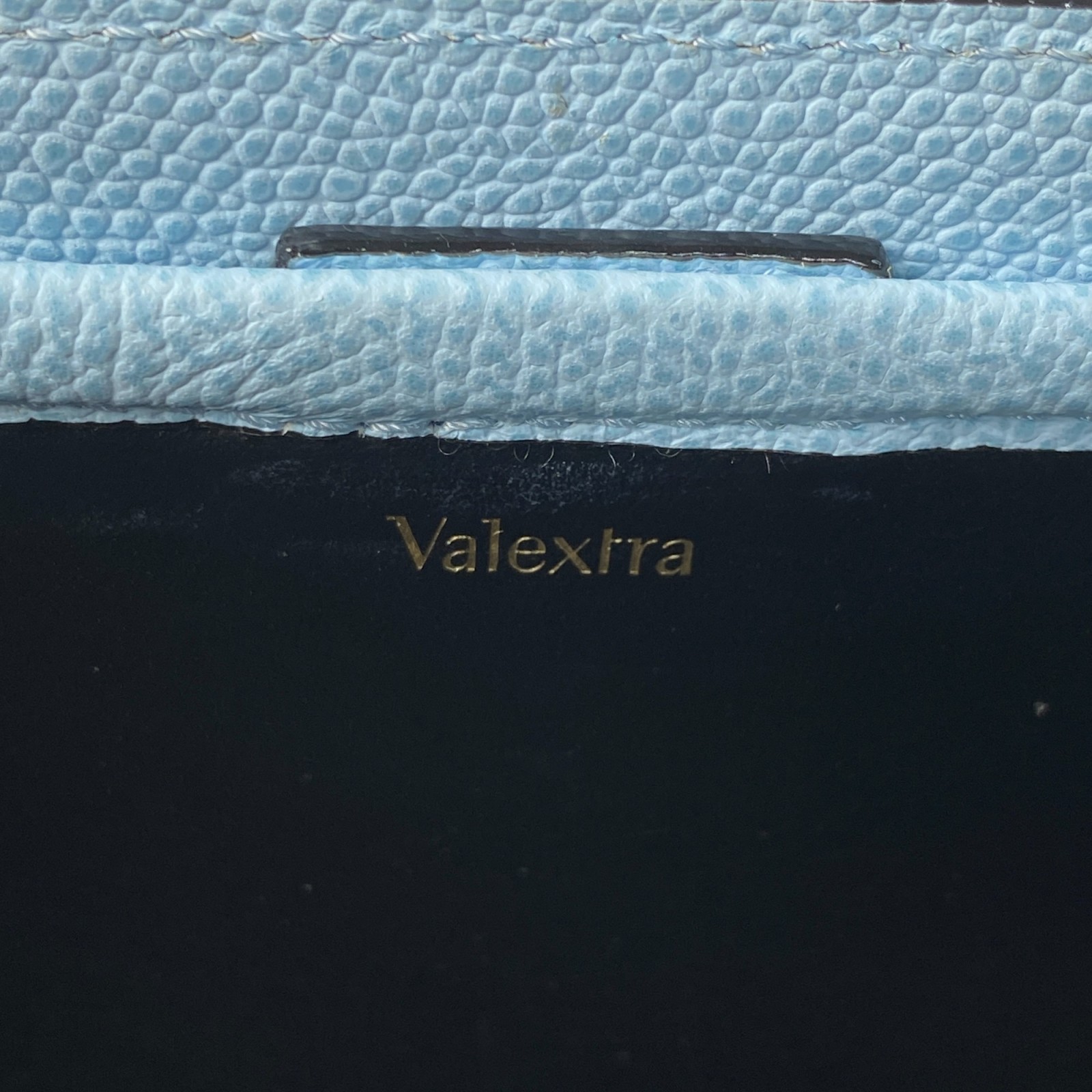 美品 定価34万 ヴァレクストラ Valextra レディース トリックトラック クロスボディバッグ WBSR0024028LRL99BSH 美品 定価34万 ヴァレクストラ Valextra レディース トリックトラック クロスボディバッグ WBSR0024028LRL99BSH