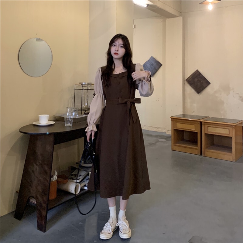 ワンピース フレアワンピース ミモレ ミモレ丈 長袖 パフスリーブ 萌袖 スクエアネック フレア ペプラム 切り替えデザイン レイヤード風 リボン ベルト ウエストマーク ウエストリボン ボタン