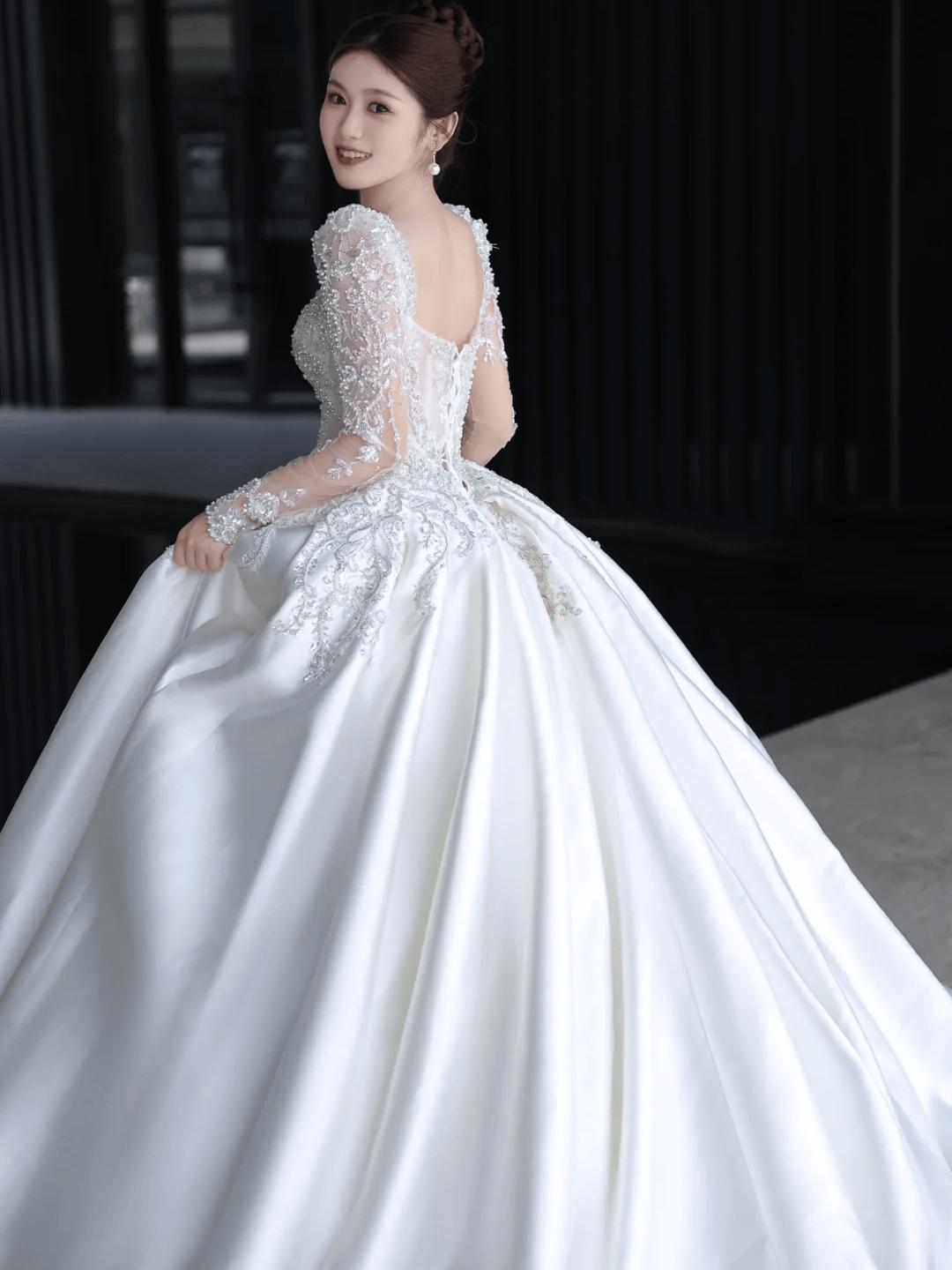 サテンのメインウェディングドレス花嫁2025長袖プリンセス春プチトレンディングライトヤーン