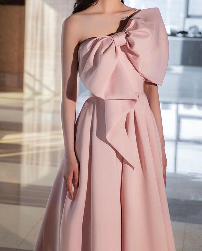 二次会ドレス ロングドレス ウェディングドレス 花嫁ドレス フォーマルドレス シンプル パーティードレス 細見え エレガント ブライダル 演奏会 音楽会 海外挙式 二次会 披露宴 後撮り 前撮り お呼