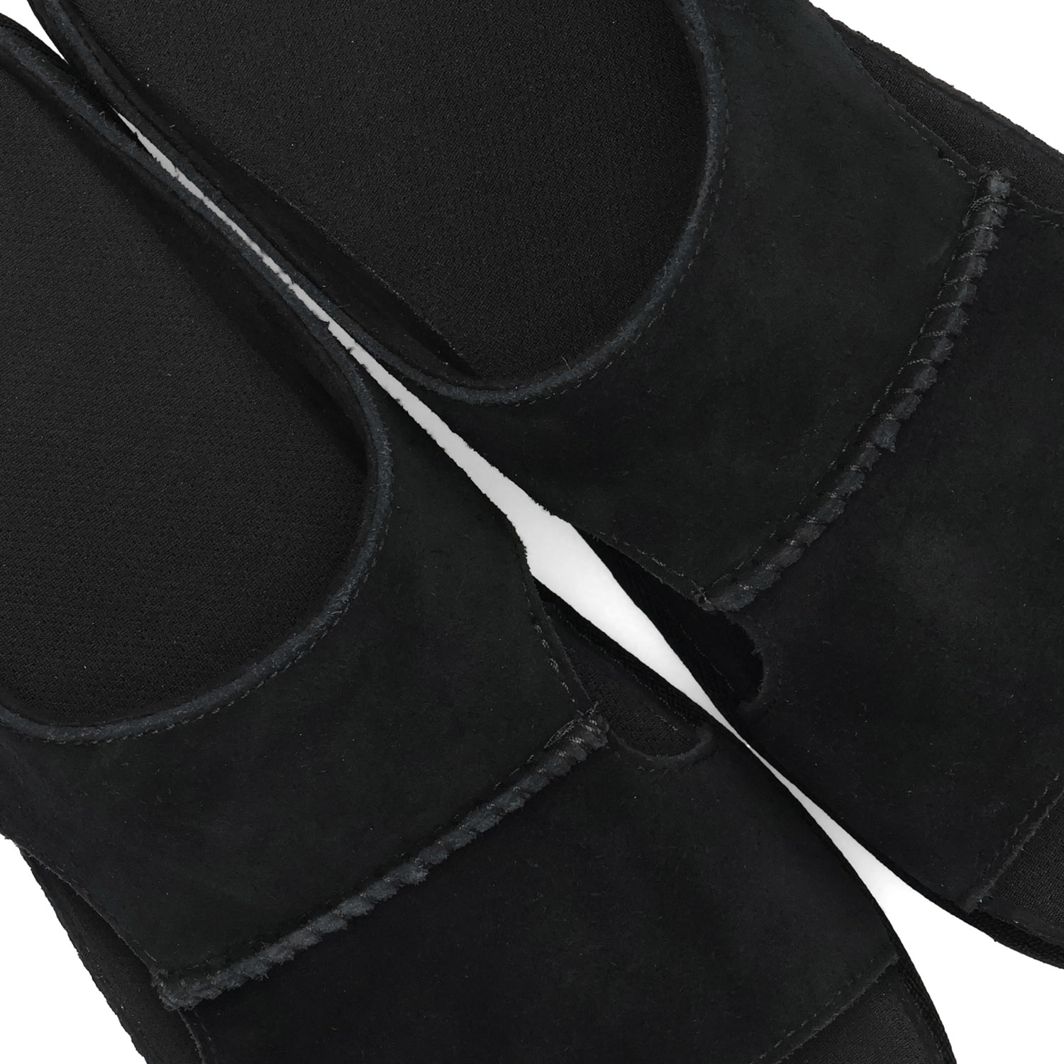 Qoo10] UGG サンダル ゴールデンスター ハイカットア
