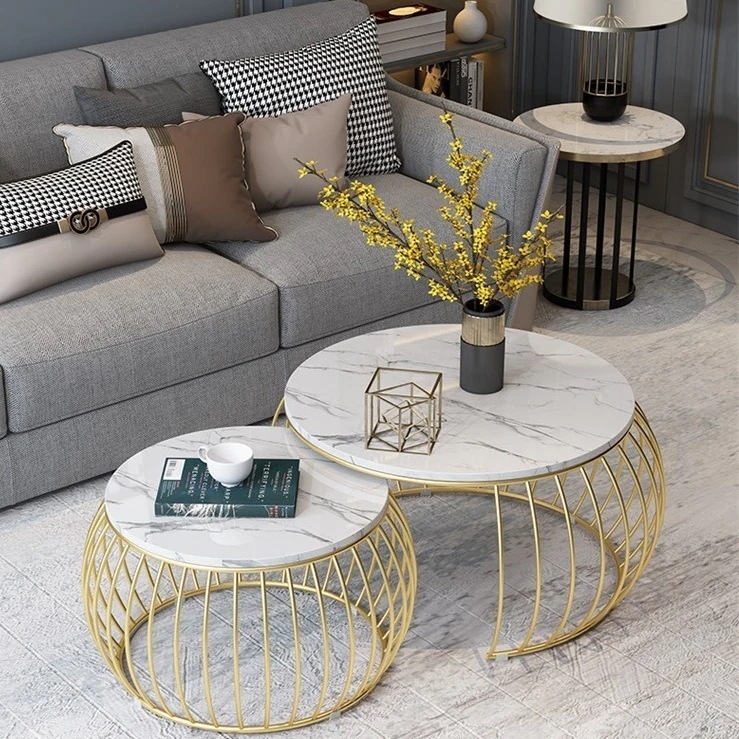 大理石調の小さな丸テーブルメガ割