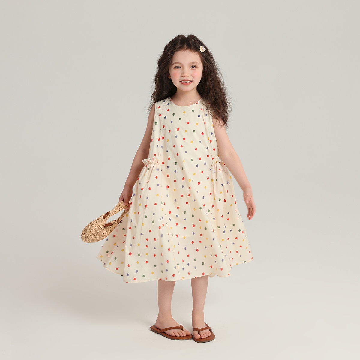 夏服の新しい女の子の水玉模様のシリーズのドレスの綿の子供の甘いベストのズボンのセット 夏服の新しい女の子の水玉模様のシリーズのドレスの綿の子供の甘いベストのズボンのセット