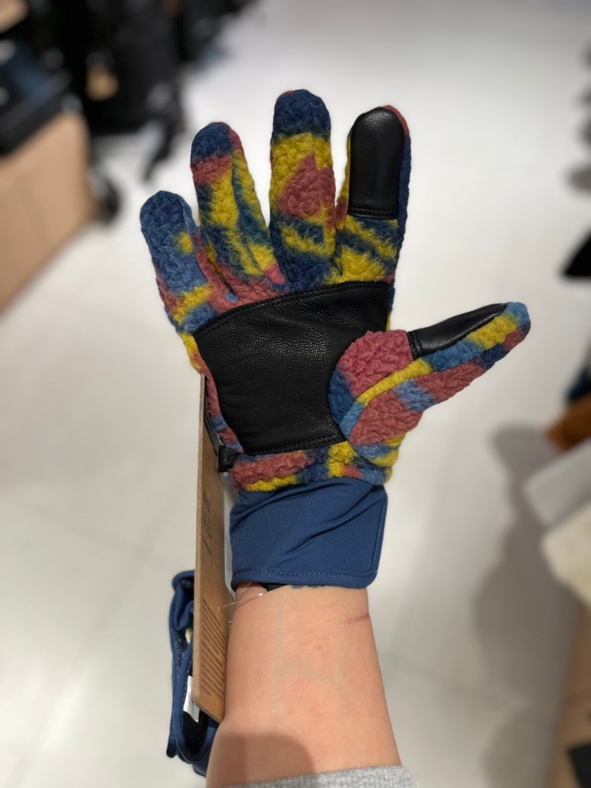 CRAGMONT FLEECE GLOVE 2色 冬のファッション 防寒用品 新商品 韓国人気 男女共用 カップルアイテム 韓国ファッション ストリートファッション
