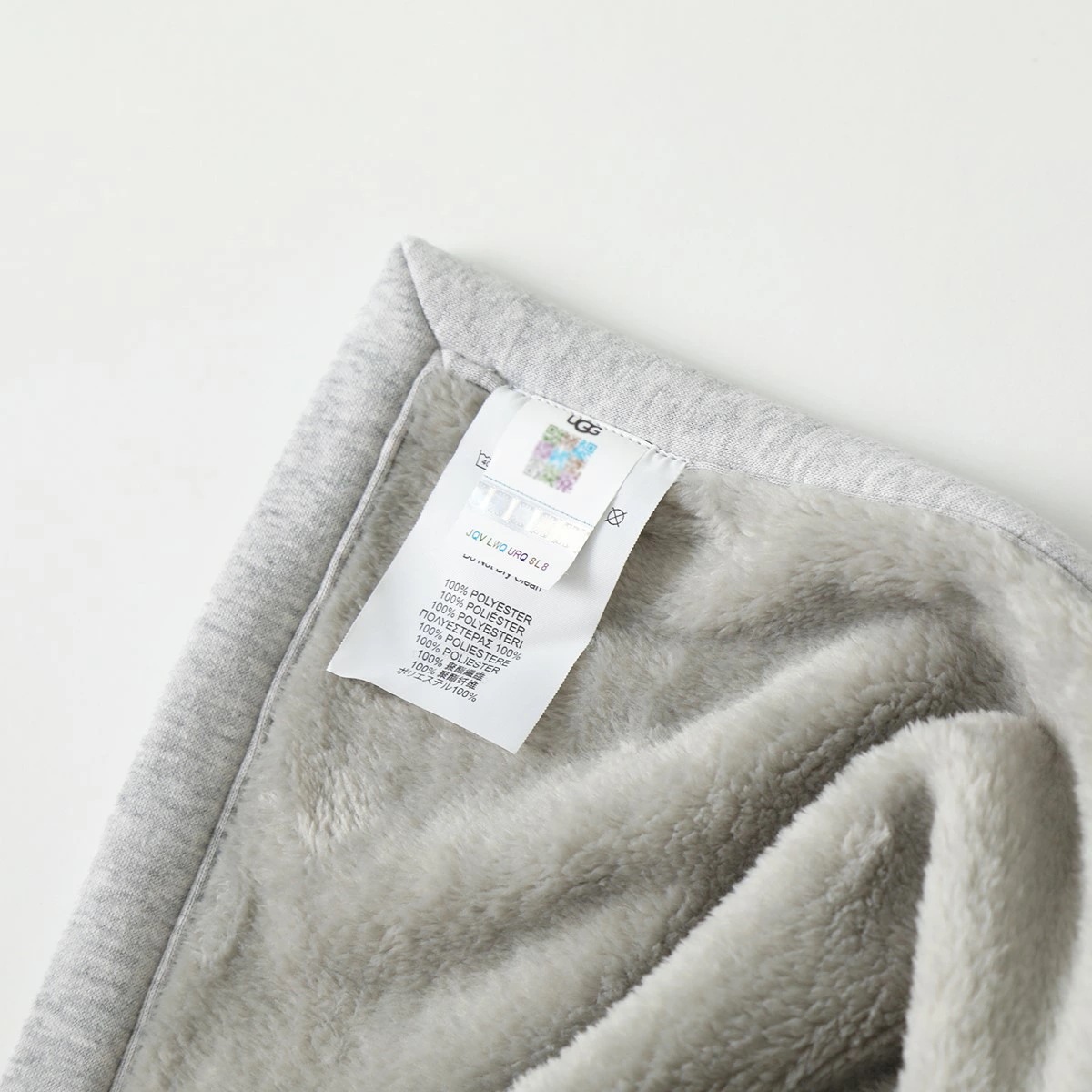 UGG アグ ブランケット DUFFIELD THROW II ダッフィールド スロー 1106011 レディース 毛布 ひざ掛け ロゴ インテリア リラックス