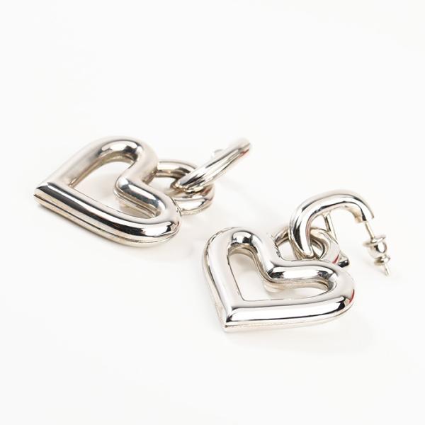 Roger Vivier ロジェ・ヴィヴィエ アクセサリー ハート ピアス REWOR560100AGK レディース シルバー キャッチクロージャー ロゴ刻印 Roger Vivier ロジェ・ヴィヴィエ アクセサリー ハート ピアス REWOR560100AGK レディース シルバー キャッチクロージャー ロゴ刻印