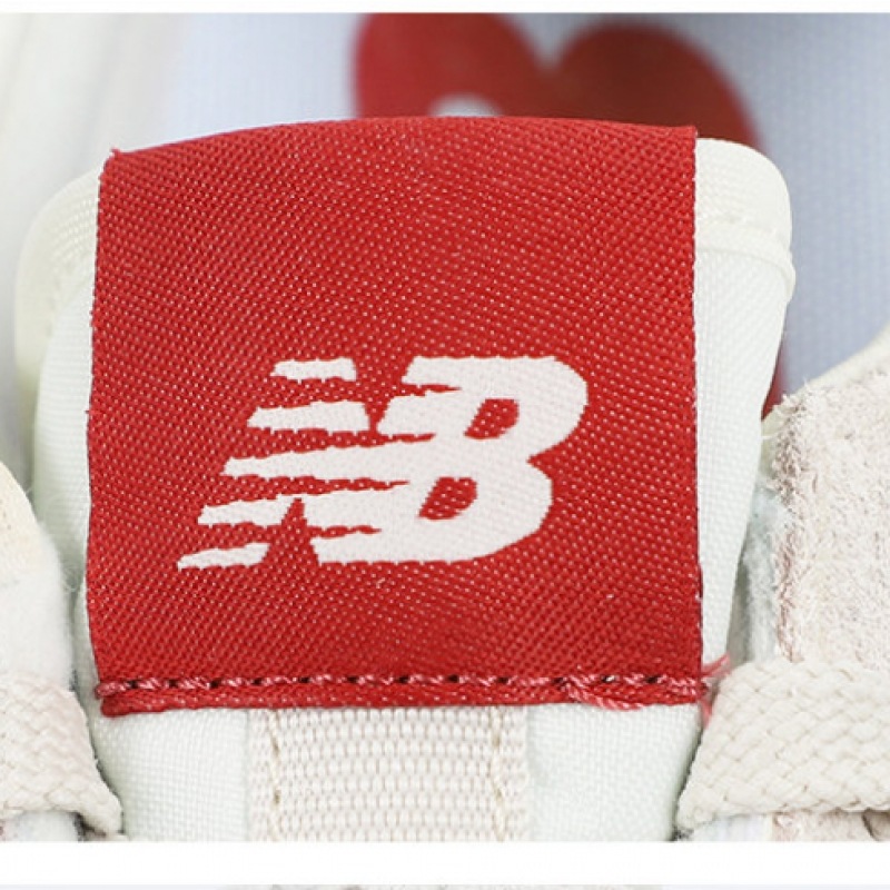 ニューバランススニーカー 327 ニューバランススニーカー 327