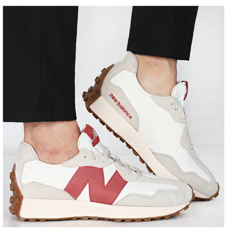 ニューバランススニーカー 327 ニューバランススニーカー 327