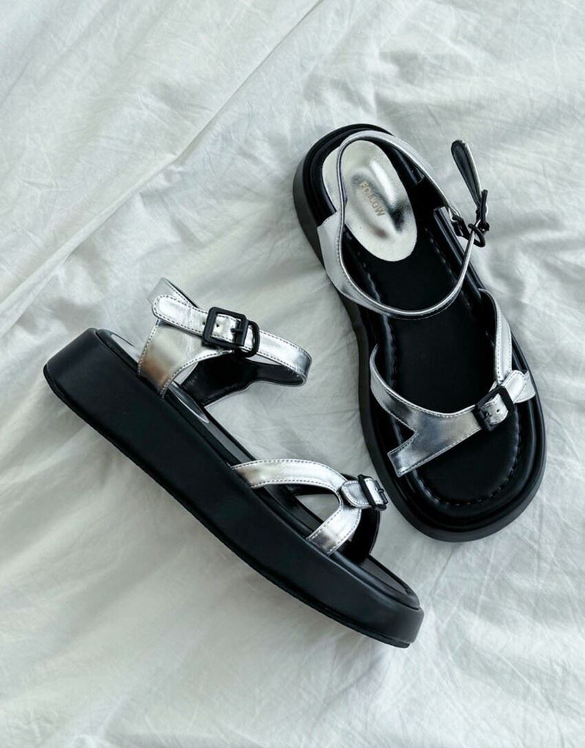 [メガ割りSALE]アンクルベルトプラットフォームサンダル