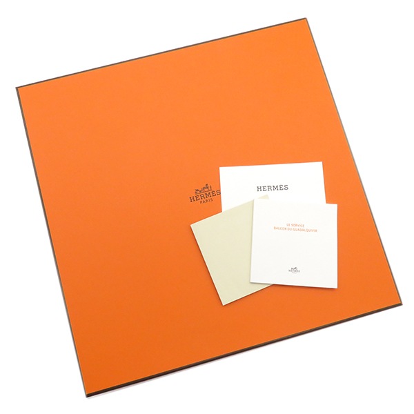 エルメス HERMES 食器 バルコン デュ ガダルキヴィール アメリカン ディナープレート 26cm 磁器 レッド×ホワイト 赤 白 ポーセリン 11001P 【箱】【中古】