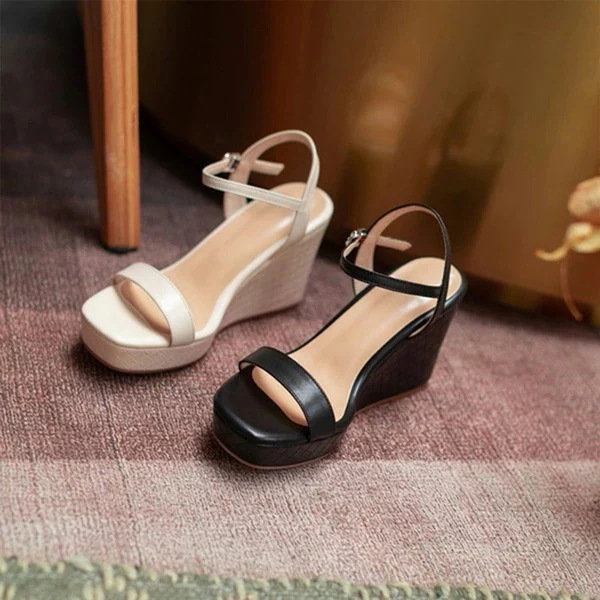 サンダル レディース ウェッジソール 厚底サンダル ベルト 2color ストラップ 大きいサイズ ハイヒール ストーム ヒール9cm 夏 着心地よい 小さいサイズ 靴 女性 大人 ブラック bintaro888.net
