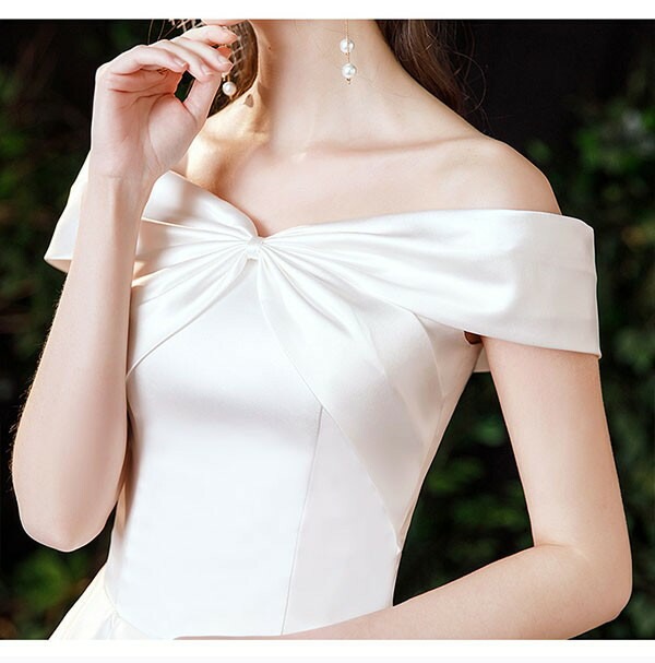 高評価多数ウェディングドレス 白 ホワイト サテン ロングドレス セットアップ パニエ/手袋/ベール追加可 オフショルダー 半袖あり 背中開き 編み上げ プリンセスライン 花嫁 結婚式 披露宴 お呼ば