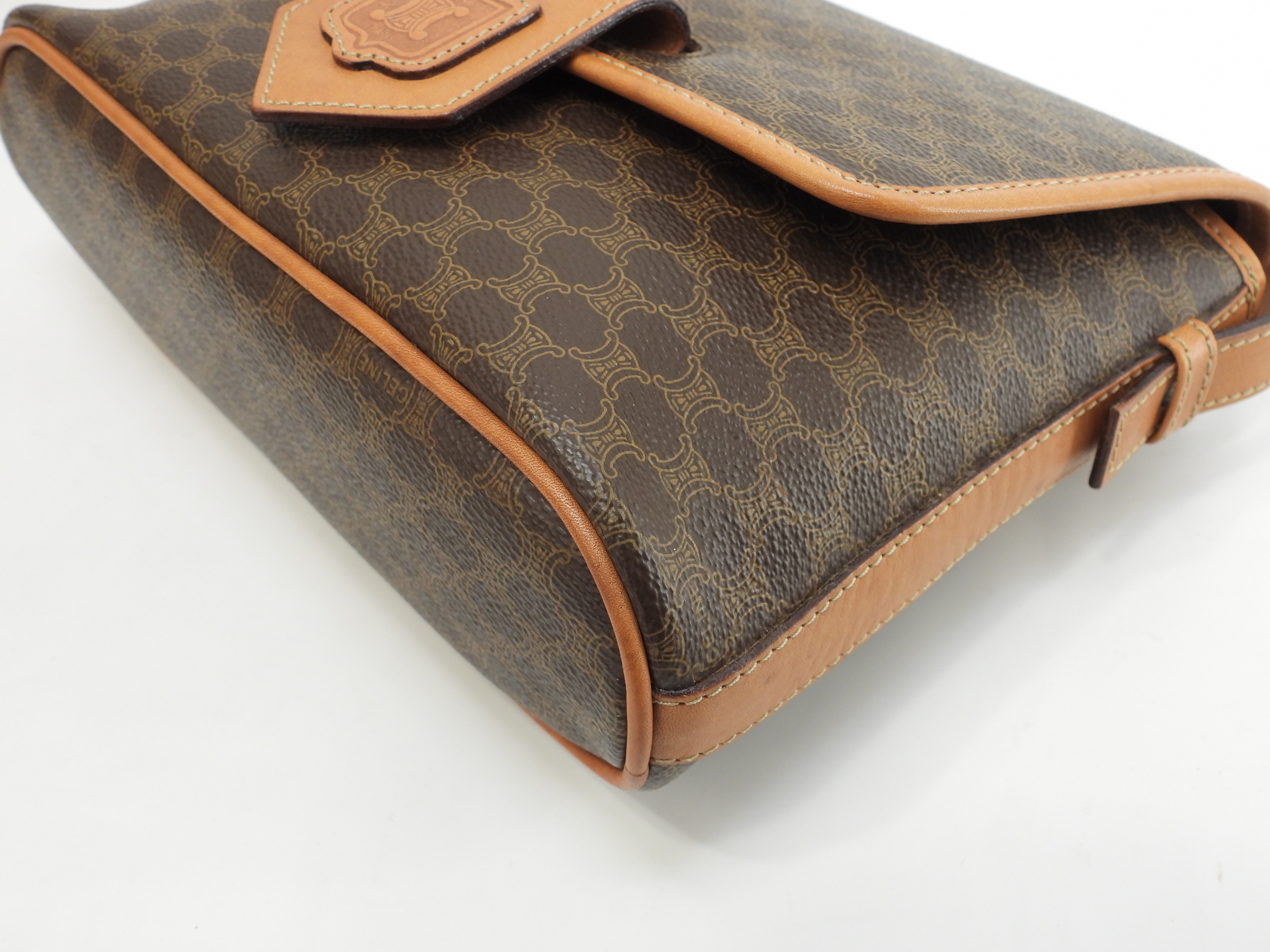 ポシェット トリオンフ マカダム茶 クロスボディバッグ ロゴエンブレム蓋@F/10