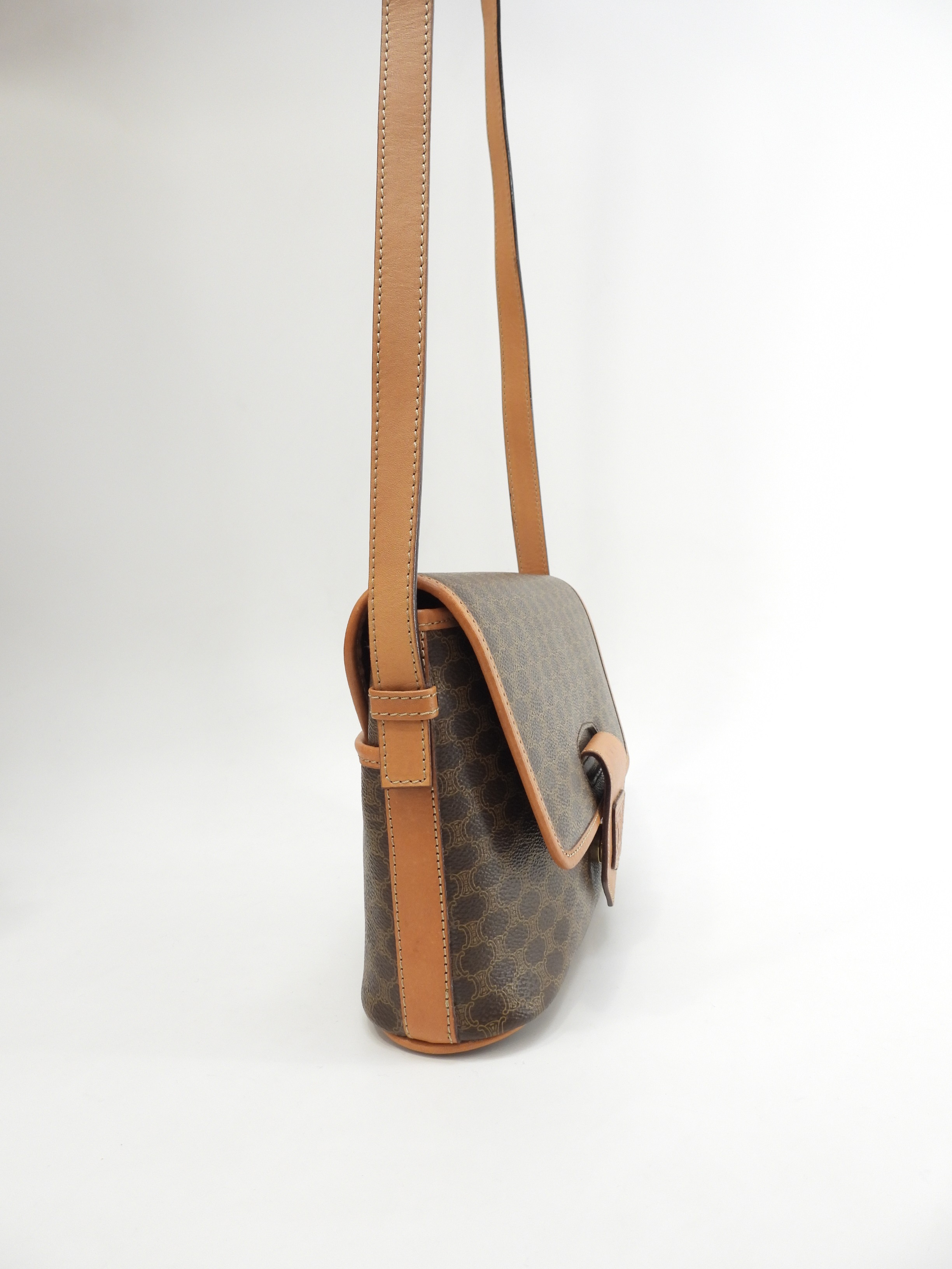 ポシェット トリオンフ マカダム茶 クロスボディバッグ ロゴエンブレム蓋@F/10