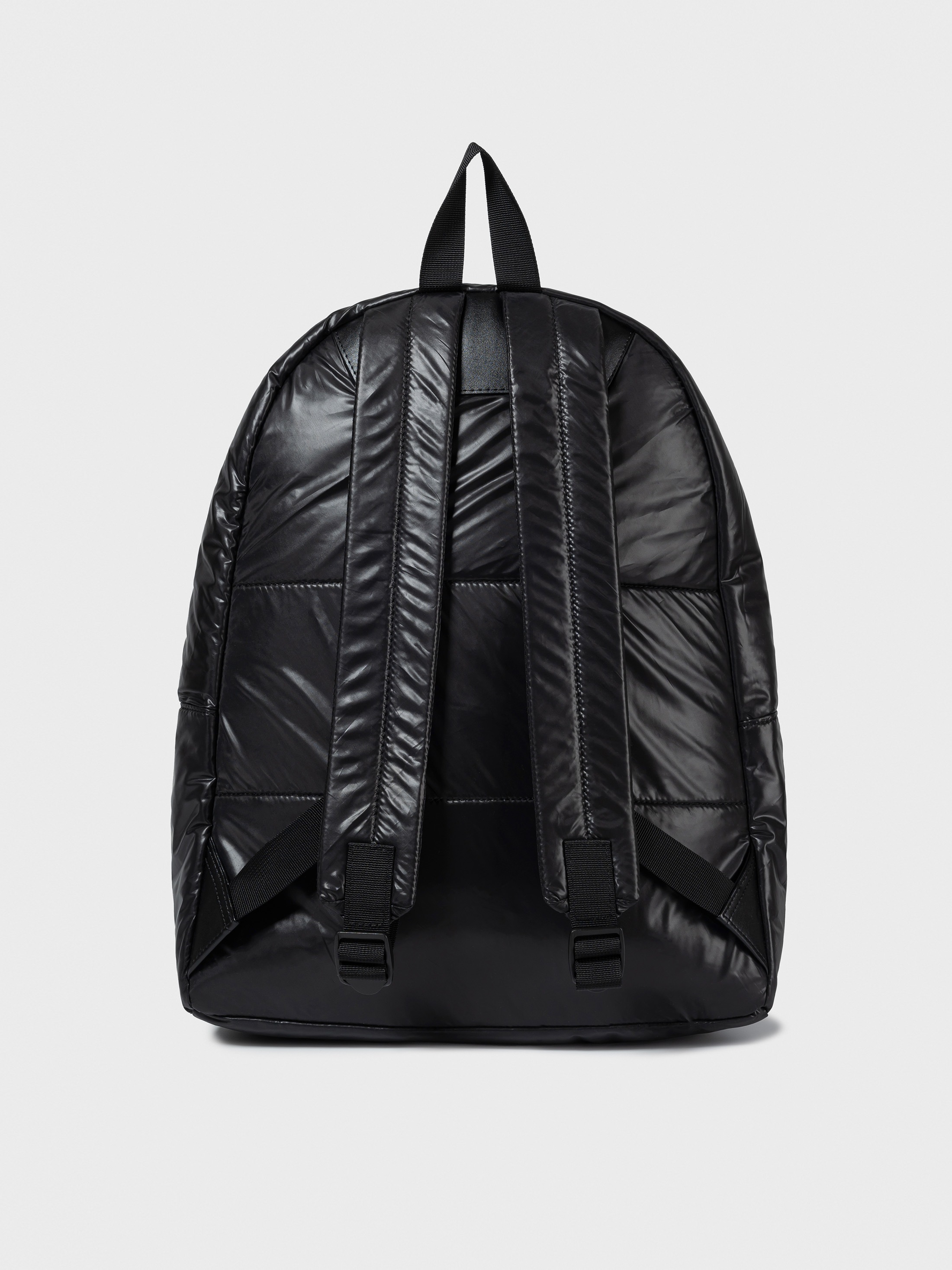 【LOW CLASSIC】 Lc GLOW PADDED BACKPACK /追跡付 LOW CLASSIC】 Lc GLOW PADDED BACKPACK : BLACK リュック