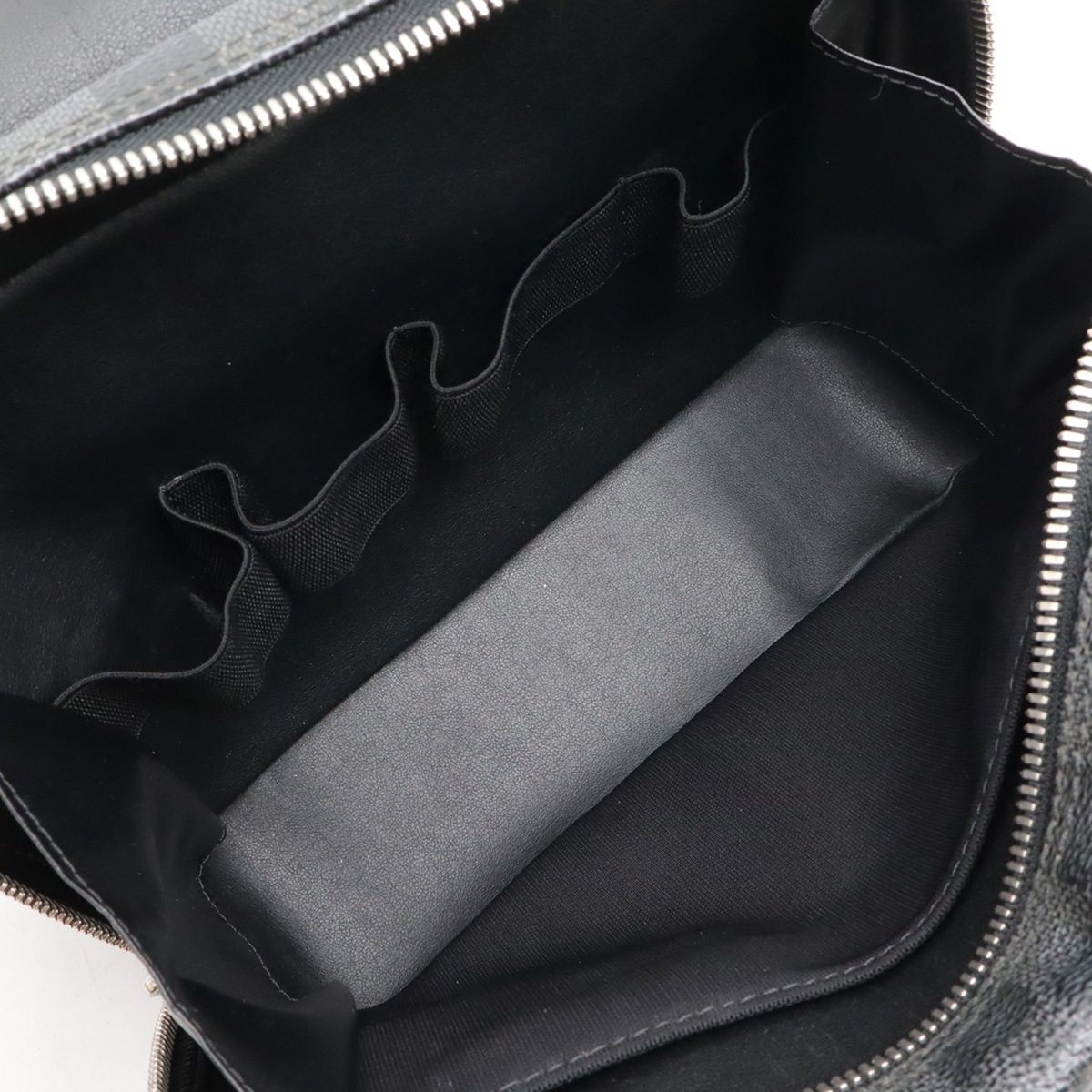 ダミエグラフィット トゥルース サスペンダブル トラベルポーチ マルチポーチ クラッチバッグ セカンドバッグ N4141 ダミエグラフィット トゥルース サスペンダブル トラベルポーチ マルチポーチ クラッチバッグ セカンドバッグ N4141