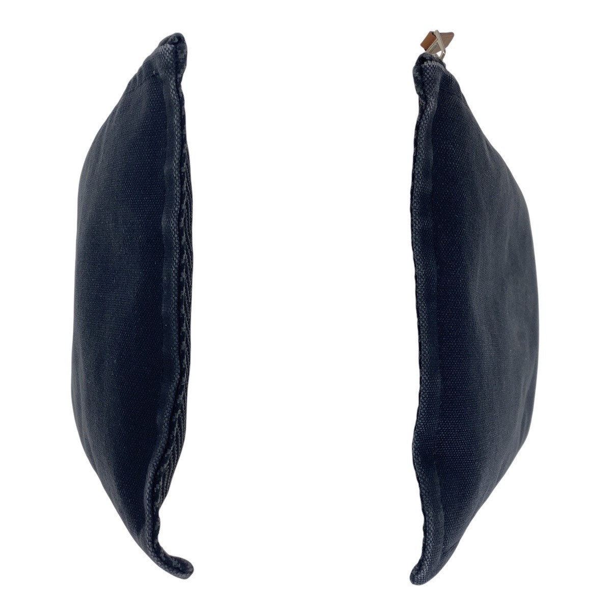 ヨッティングGM ブラック 黒 シルバー金具 キャンバス ポーチ 男女兼用 メンズ 502303 ヨッティングGM ブラック 黒 シルバー金具 キャンバス ポーチ 男女兼用 メンズ 502303