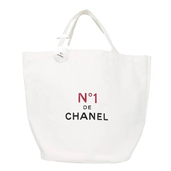 Qoo10] CHANEL コスメ ノベルティ海外限定商品!! コス