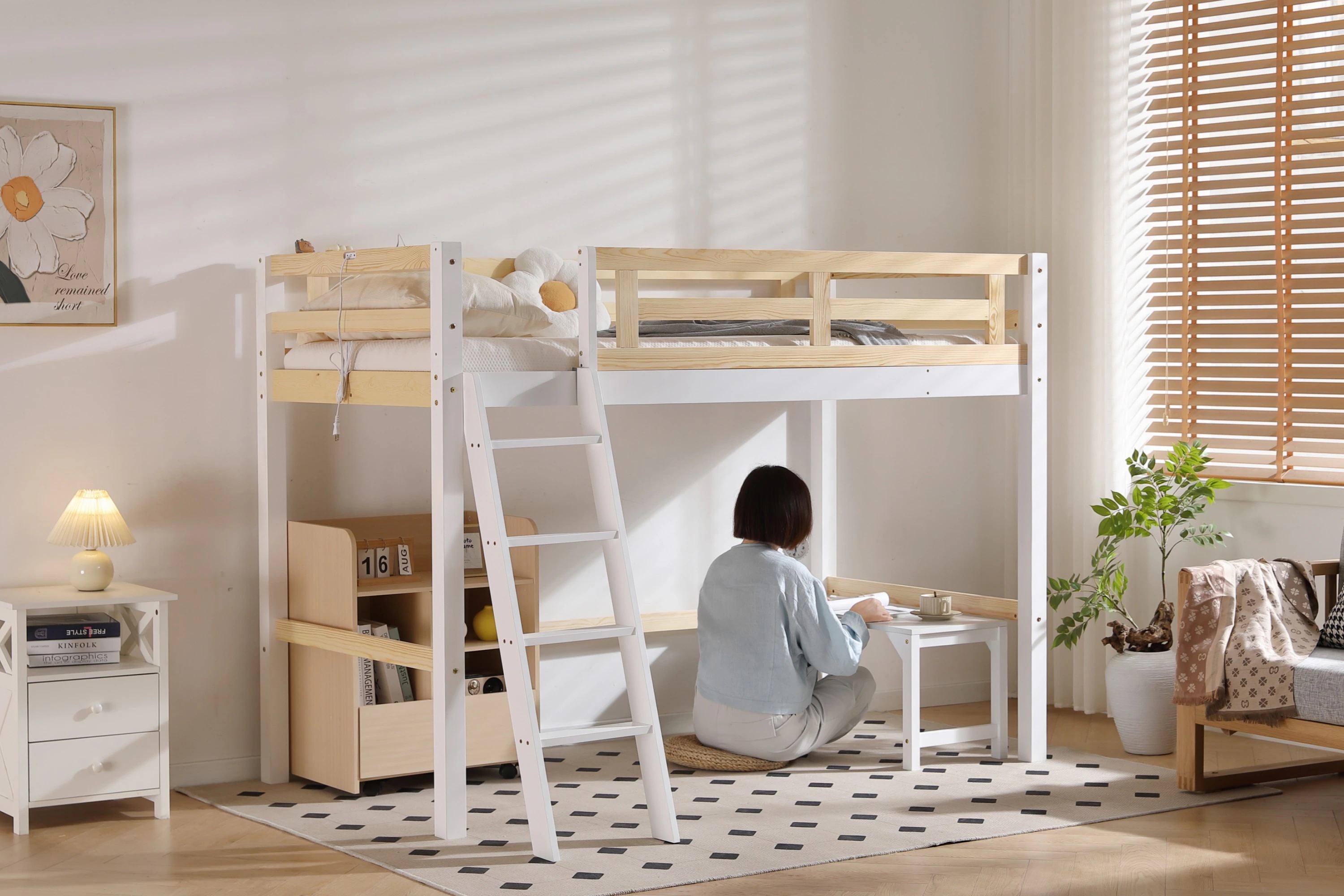 132ロフトベッド シングル はしご 天然パイン材 木製 天然木ベッド ミドルタイプ 高さ150cm ローデスク付き 大人 子供部屋 ベッド シングルベッド142 132ロフトベッド シングル はしご 天然パイン材 木製 天然木ベッド ミドルタイプ 高さ150cm ローデスク付き 大人 子供部屋 ベッド シングルベッド142
