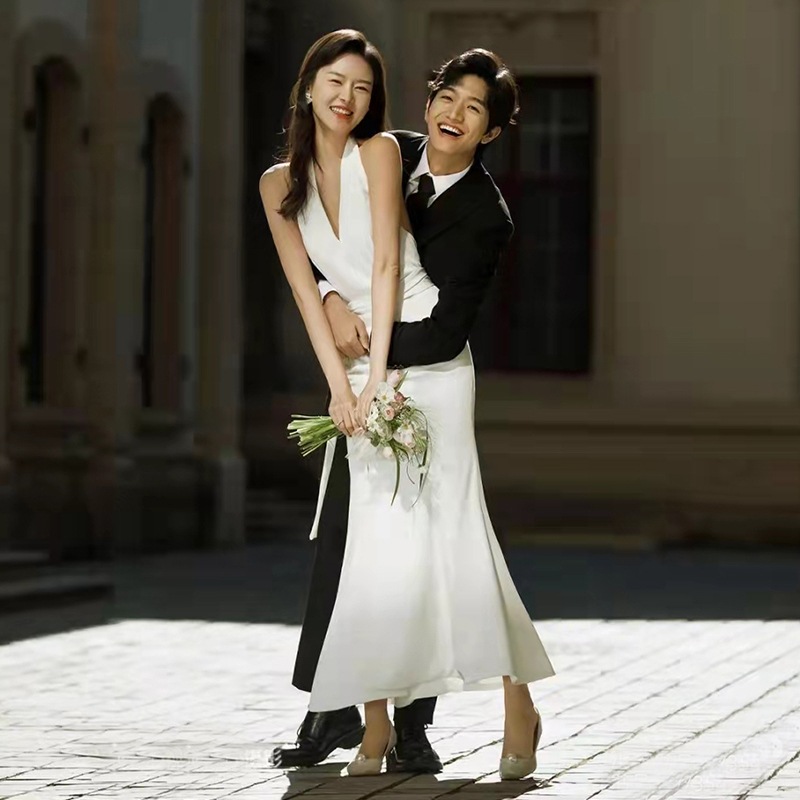 ドレス 衣装 ウエディングドレス 披露宴ドレス ロングドレス ホルダーネック ウエストリボン マーメイドスカート バックシャン スリット ステージドレス ロング丈 かわいい 大人可愛い きれいめ