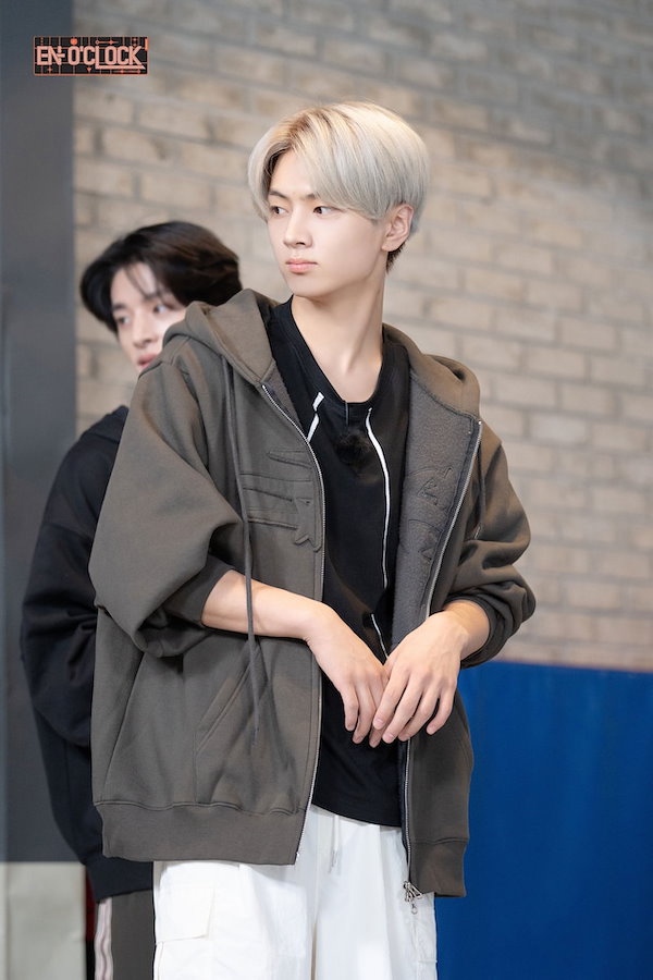 ENHYPEN ユニフォーム シャツ ジェイ トレカ付き ポップアップ ENHYPEN ユニフォーム シャツ ジェイ トレカ付き ポップアップ