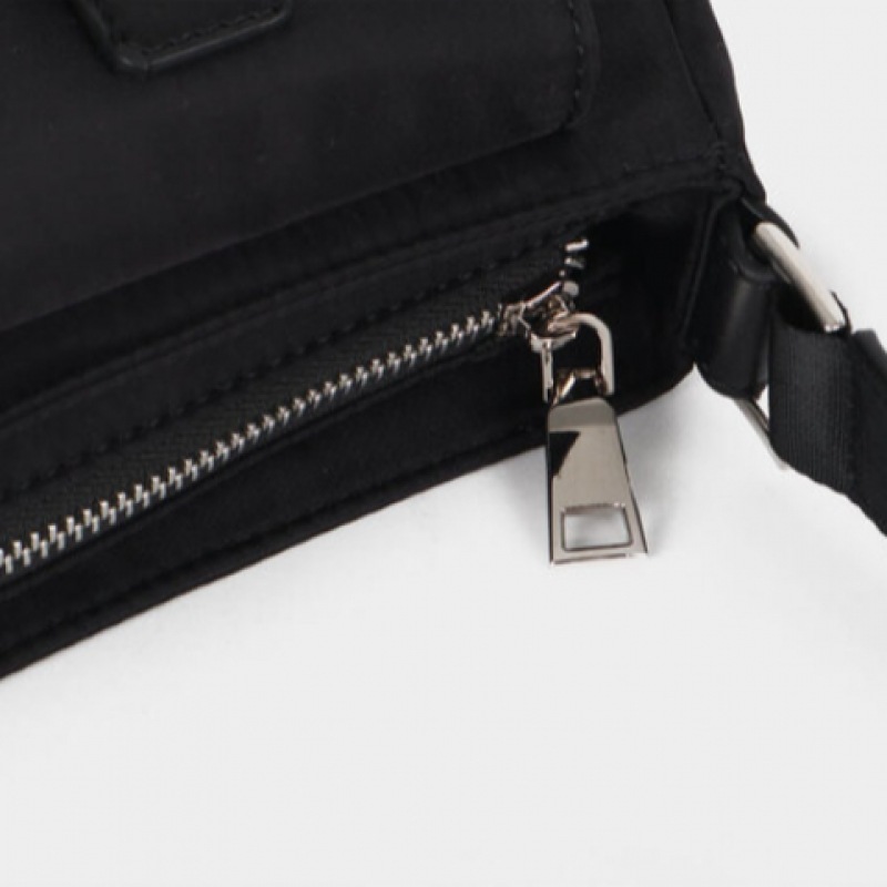 ブラックアップ [2,000個販売] [MADE] ポーポーツーポケットショルダーバッグ