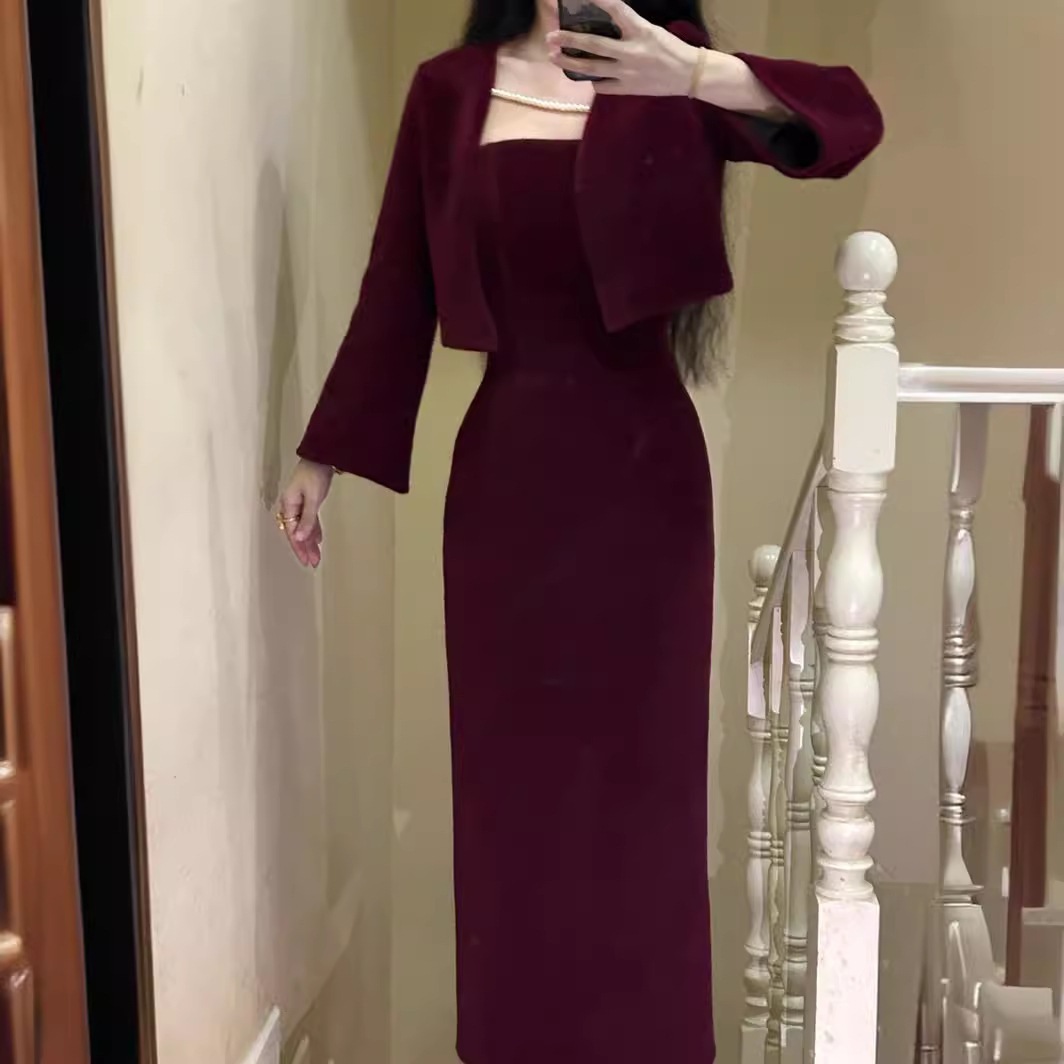 新しい中国スタイルの小さなフレグランススタイルスーツスカート今年の人気の高級年次総会ドレスドレスサスペンダースカートセット秋と冬 新しい中国スタイルの小さなフレグランススタイルスーツスカート今年の人気の高級年次総会ドレスドレスサスペンダースカートセット秋と冬