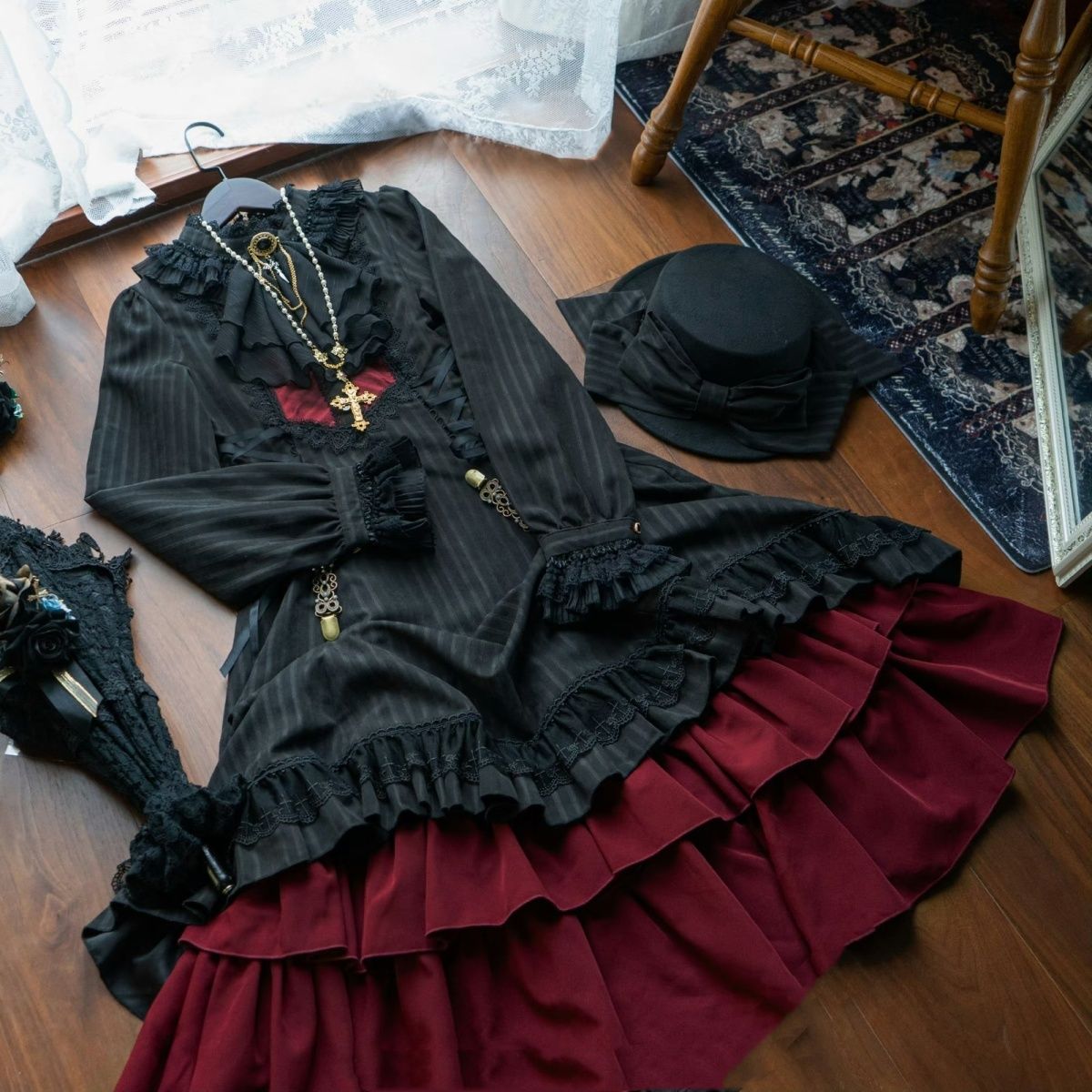 【急速出荷!】ロリータスカート 秋冬 ポワントマナーロリータ レトロストライプ エレガントゴシック 長袖 スタンドカラー 【急速出荷!】ロリータスカート 秋冬 ポワントマナーロリータ レトロストライプ エレガントゴシック 長袖 スタンドカラー