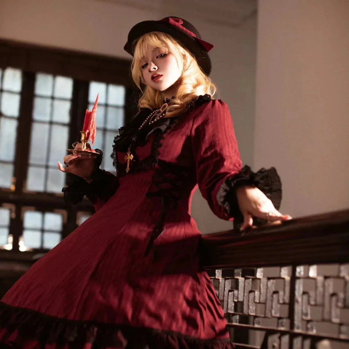 【急速出荷!】ロリータスカート 秋冬 ポワントマナーロリータ レトロストライプ エレガントゴシック 長袖 スタンドカラー 【急速出荷!】ロリータスカート 秋冬 ポワントマナーロリータ レトロストライプ エレガントゴシック 長袖 スタンドカラー