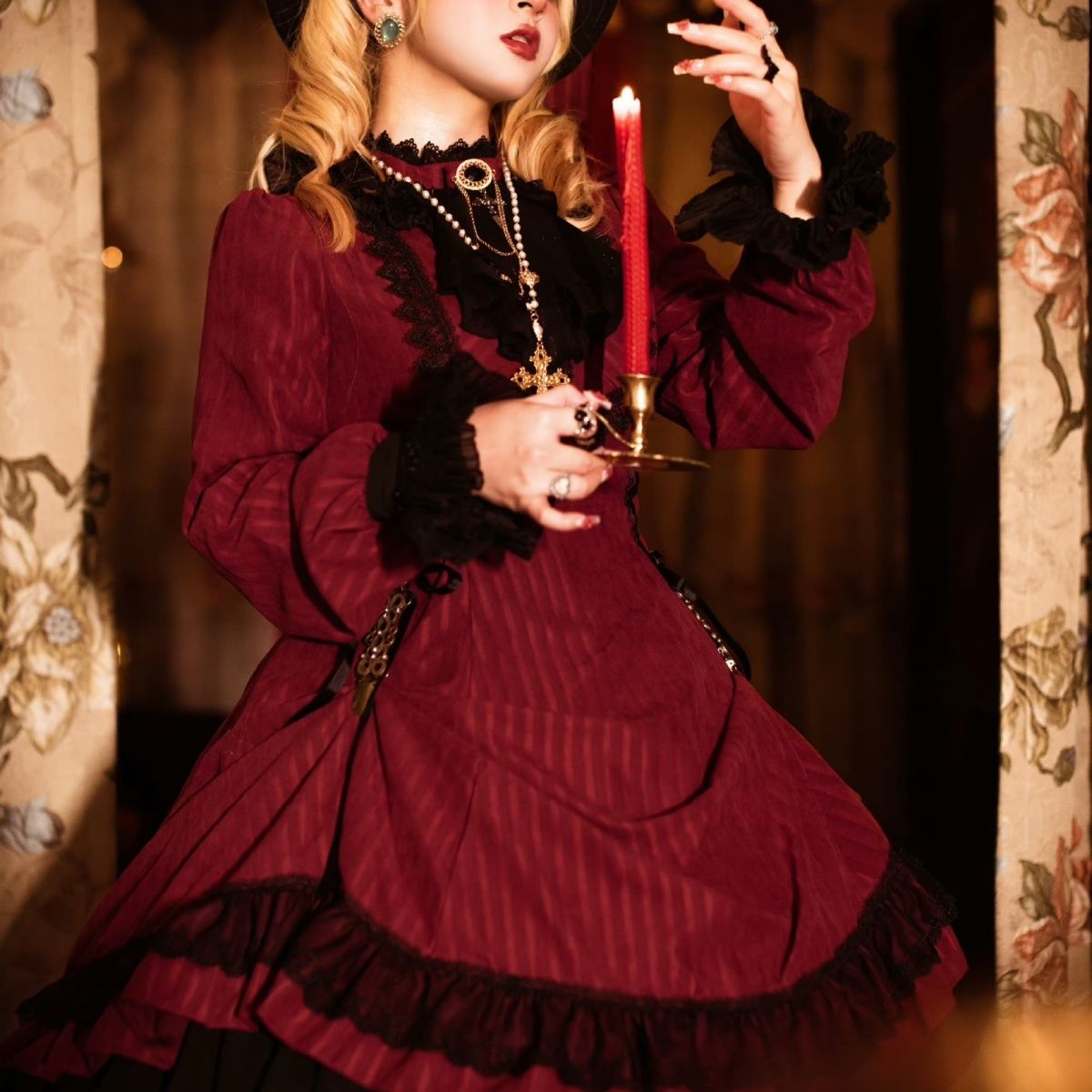 【急速出荷!】ロリータスカート 秋冬 ポワントマナーロリータ レトロストライプ エレガントゴシック 長袖 スタンドカラー 【急速出荷!】ロリータスカート 秋冬 ポワントマナーロリータ レトロストライプ エレガントゴシック 長袖 スタンドカラー