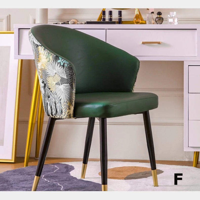 美品 アライヴン スポーツリチャージ ラグジュアリー 刺繍(ししゅう)入りダイニングチェア アームレスト付き