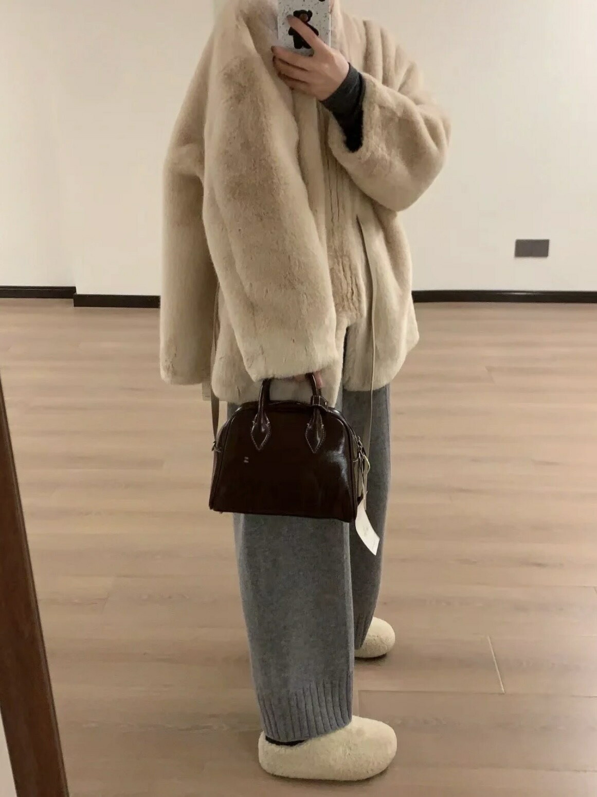 【2024新作】ヨーロッパミンクファーコート ベージュ ホワイト スエード裏地 秋冬 防寒 ゆったりシルエット 高級感 フリーサイズ レディース【LPIUTY】