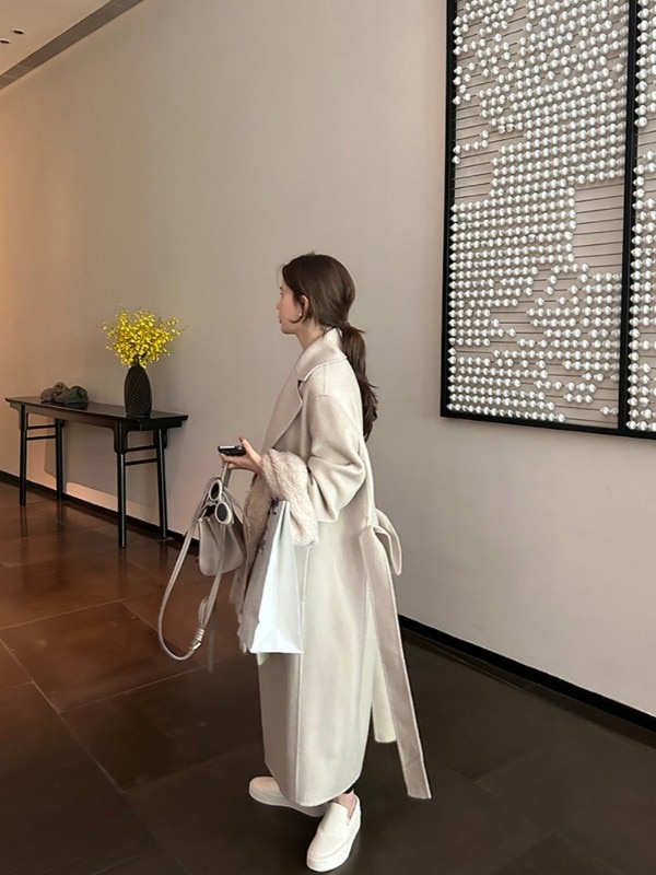 THE R*W 同じスタイルのカスタマイズカラー/カシミア & キャメルヘア & マルベリー シルク & ハイカウント ウール コート THE R*W 同じスタイルのカスタマイズカラー/カシミア & キャメルヘア & マルベリー シルク & ハイカウント ウール コート